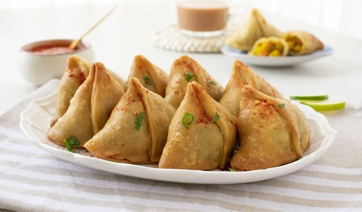 Veg Chicken Or Lamb Samosa